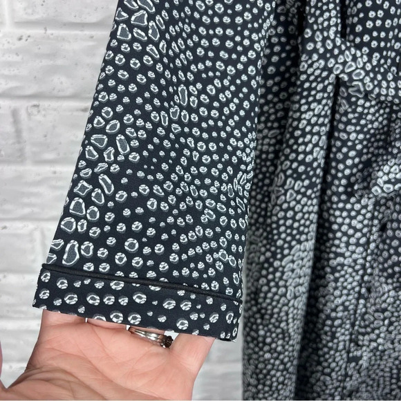 SECTEUR 6 100% Silk Grey Black Patterned V-Neck Midi Dress Women’s Small - Picture 6 of 9